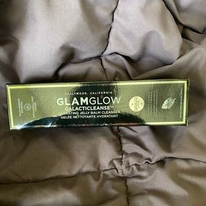 GlamGlow Galactic Cleanse